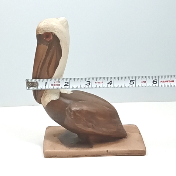 Vintage hand painted ceramic pelican figurine. - Picture 7 of 7